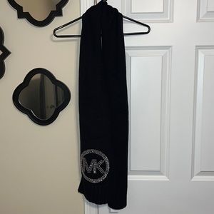 Michael kors scarf